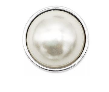 Pearl Stud Petite