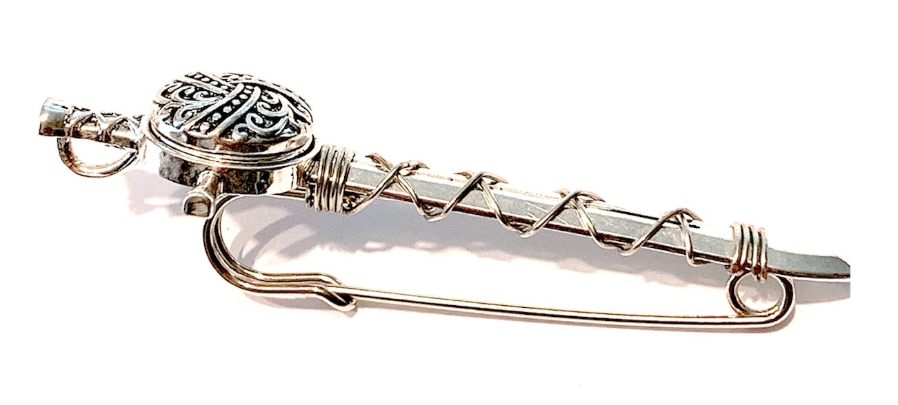 Claidheimh Kilt Pin - Bronze